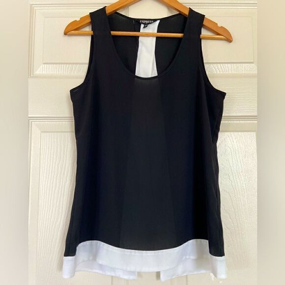 EXPRESS Scoop Neck black and white chiffon sleeveless slit back top - Picture 1 of 5